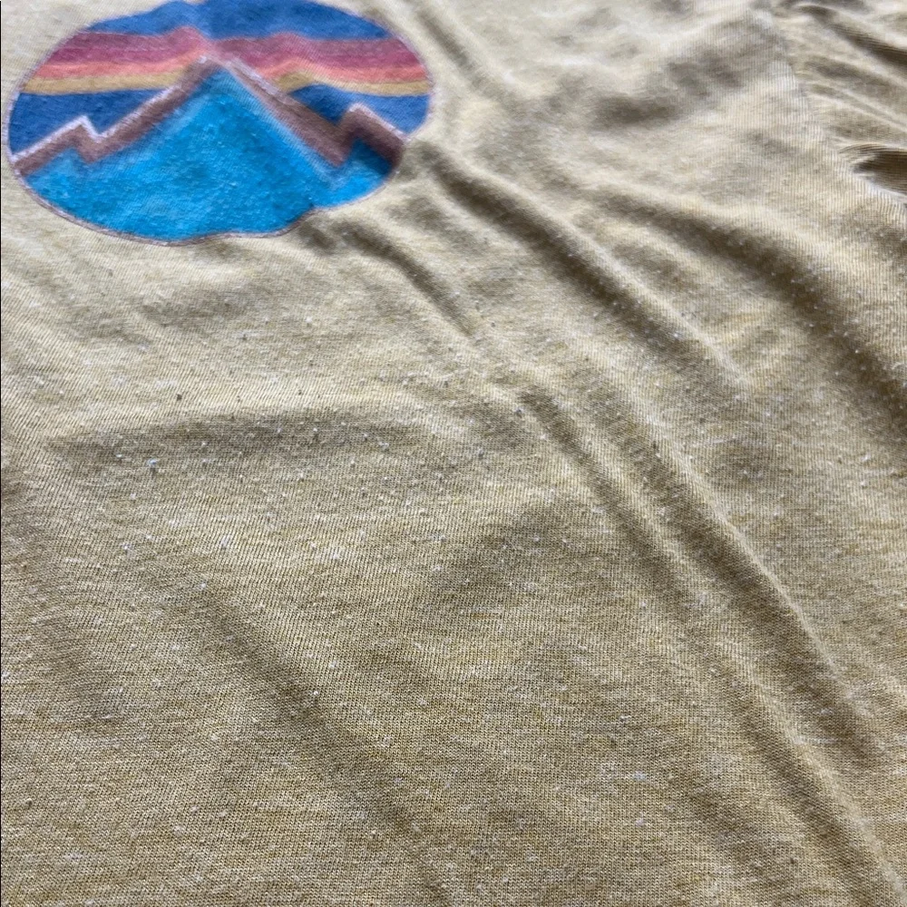 Avior Yellow Graphic T-Shirt - Picture 3 of 7